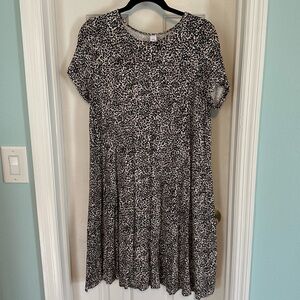 Old Navy Animal Print Women’s Tshirt Dress